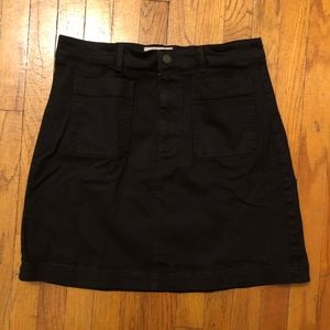 Everlane patch pocket skirt